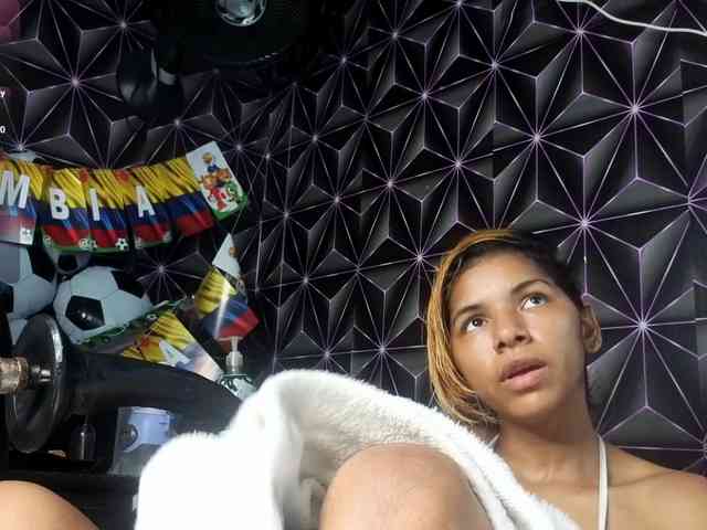 Megann9 webcam