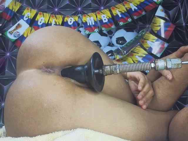 Megann9 webcam