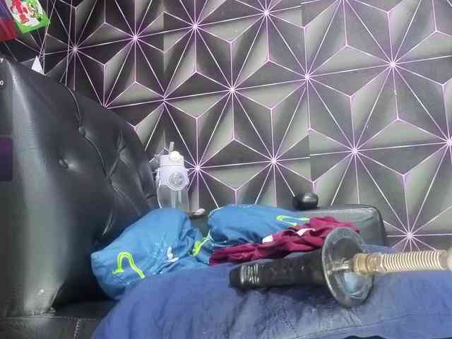 Megann9 webcam