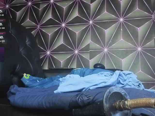 Megann9 webcam