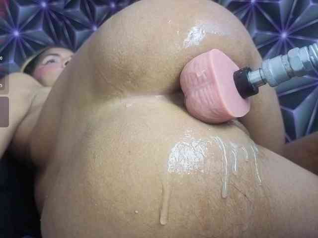 Megann9 webcam