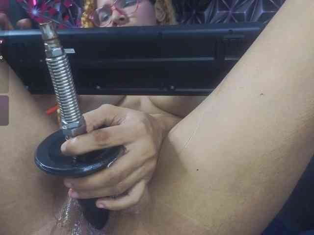 Megann9 webcam