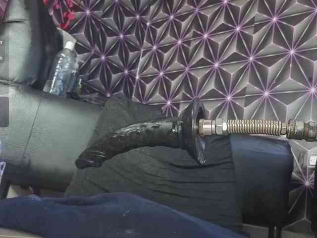 Megann9 webcam