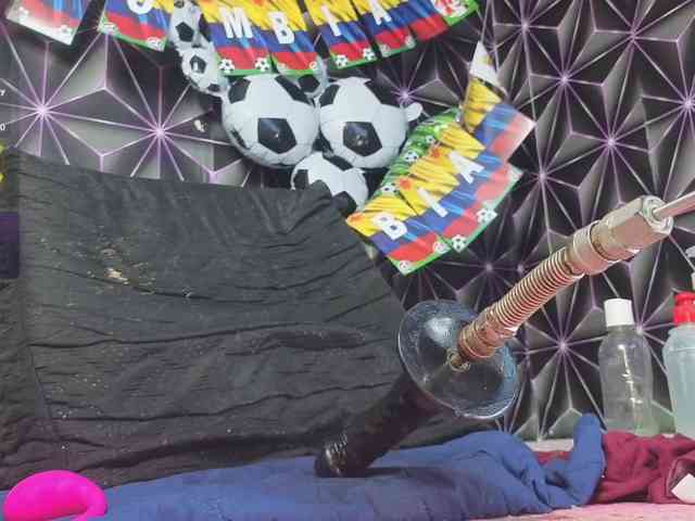 Megann9 webcam
