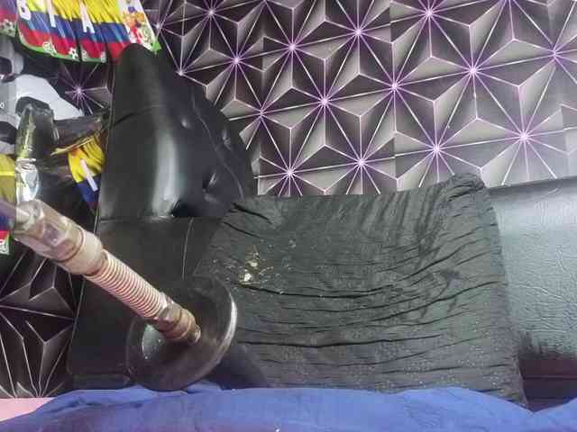 Megann9 webcam