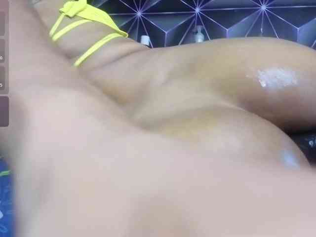Megann9 webcam
