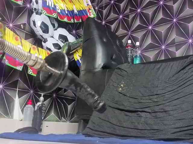 Megann9 webcam