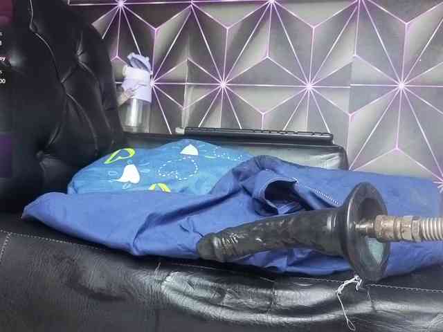 Megann9 webcam