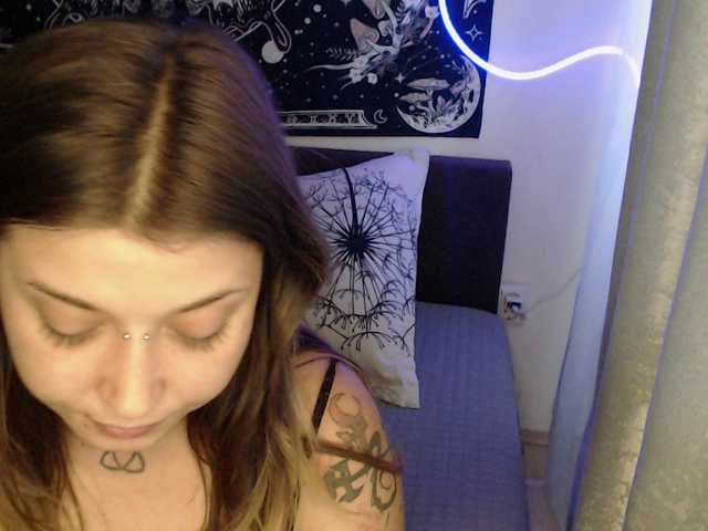 RacyRoby live cam on BongaCams