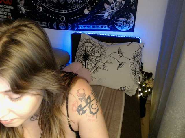 RacyRoby live cam on BongaCams