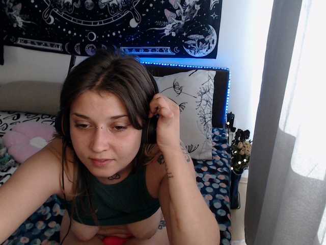 RacyRoby live cam on BongaCams