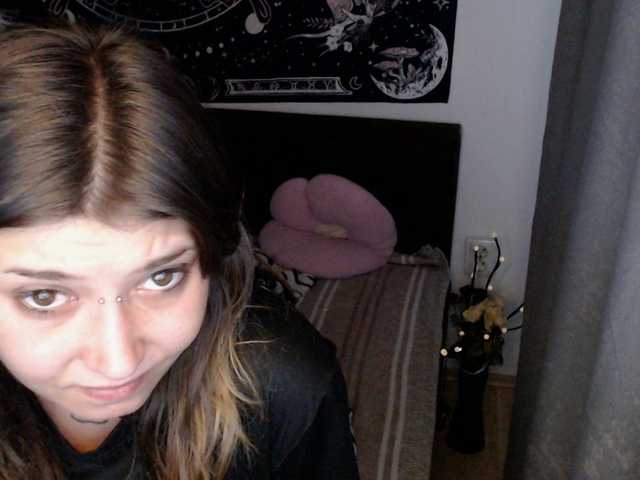 RacyRoby live cam on BongaCams