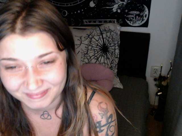 RacyRoby live cam on BongaCams