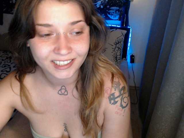 RacyRoby live cam on BongaCams