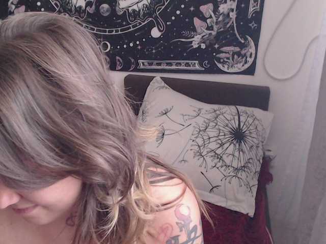 RacyRoby live cam on BongaCams