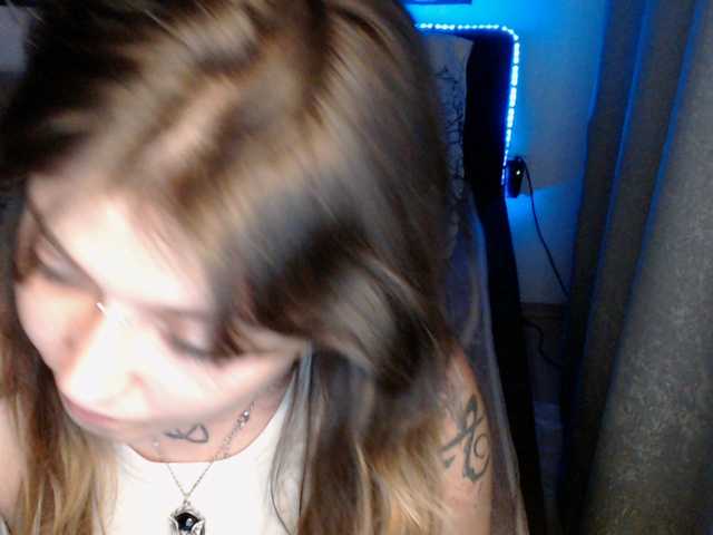 RacyRoby live cam on BongaCams