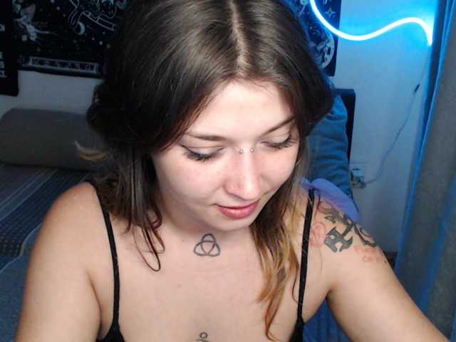 RacyRoby live cam on BongaCams
