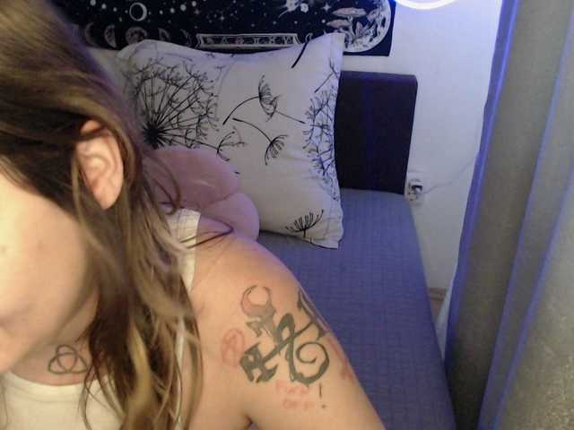 RacyRoby live cam on BongaCams