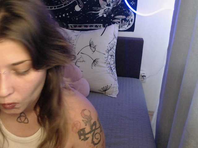 RacyRoby live cam on BongaCams
