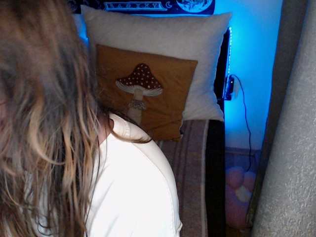 RacyRoby live cam on BongaCams