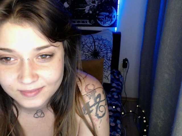 RacyRoby live cam on BongaCams