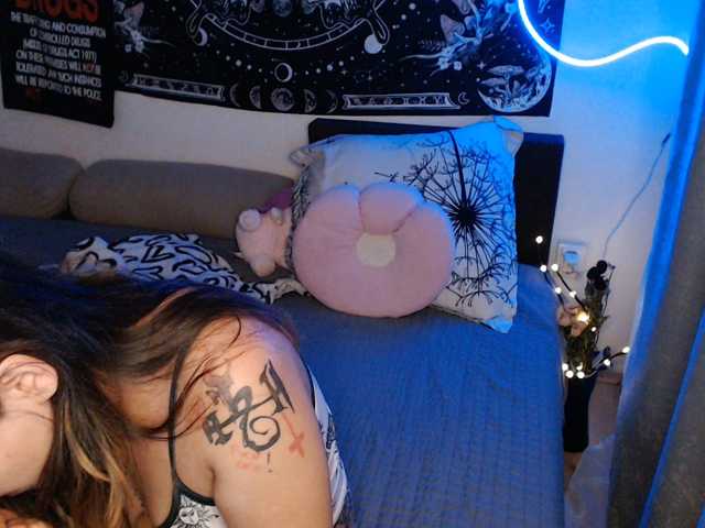 RacyRoby live cam on BongaCams