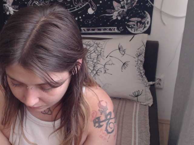 RacyRoby live cam on BongaCams