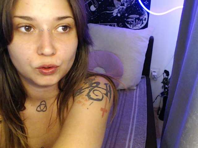 RacyRoby live cam on BongaCams