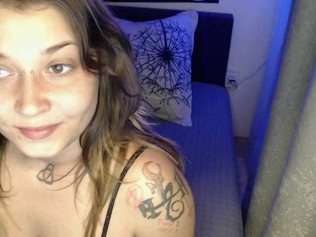 RacyRoby live cam on BongaCams