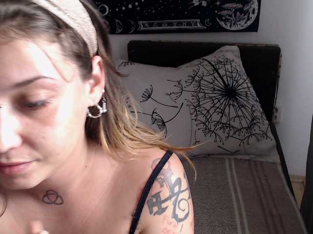 RacyRoby live cam on BongaCams