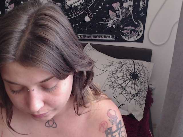 RacyRoby live cam on BongaCams