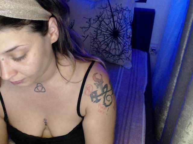 RacyRoby live cam on BongaCams