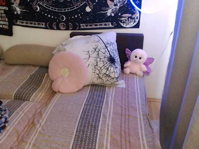 RacyRoby live cam on BongaCams