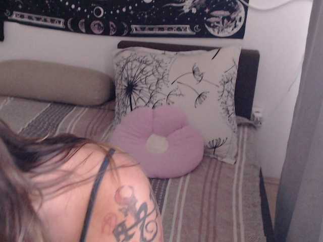 RacyRoby live cam on BongaCams