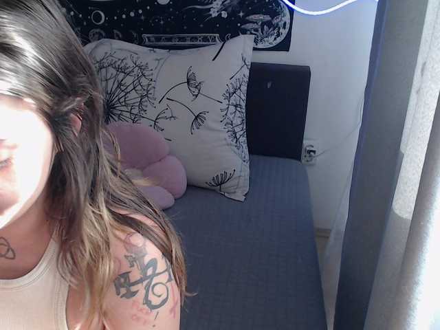 RacyRoby live cam on BongaCams