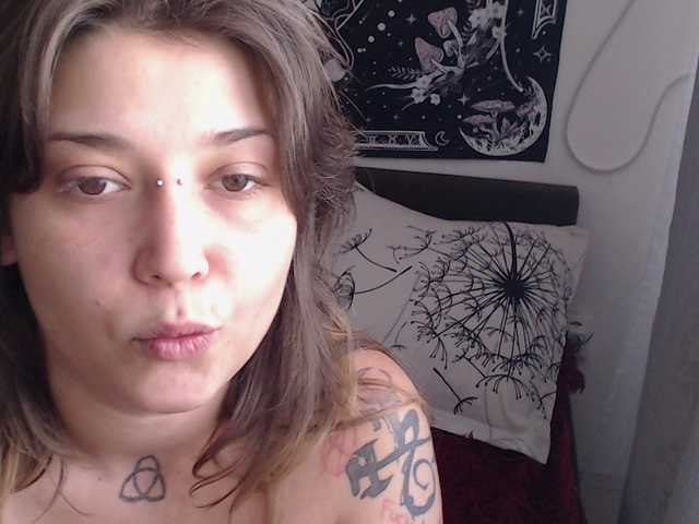 RacyRoby live cam on BongaCams