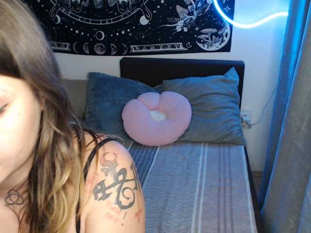 RacyRoby live cam on BongaCams