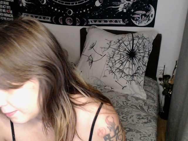 RacyRoby live cam on BongaCams