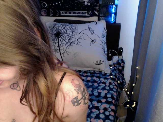 RacyRoby live cam on BongaCams