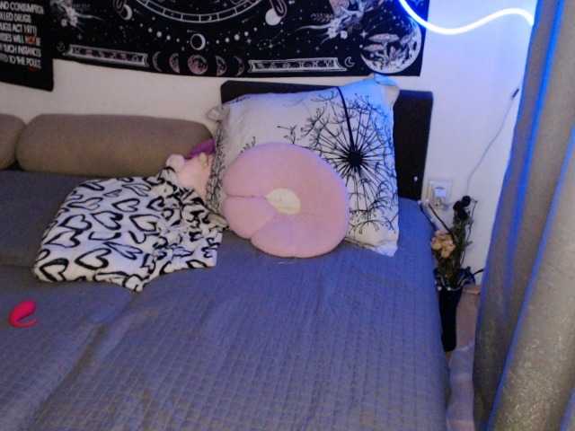 RacyRoby live cam on BongaCams