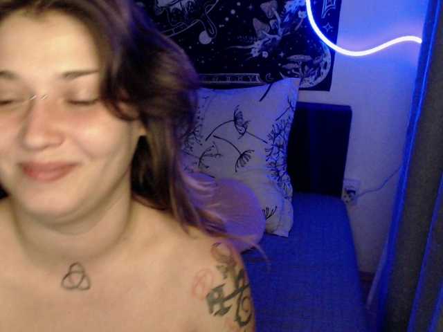 RacyRoby live cam on BongaCams