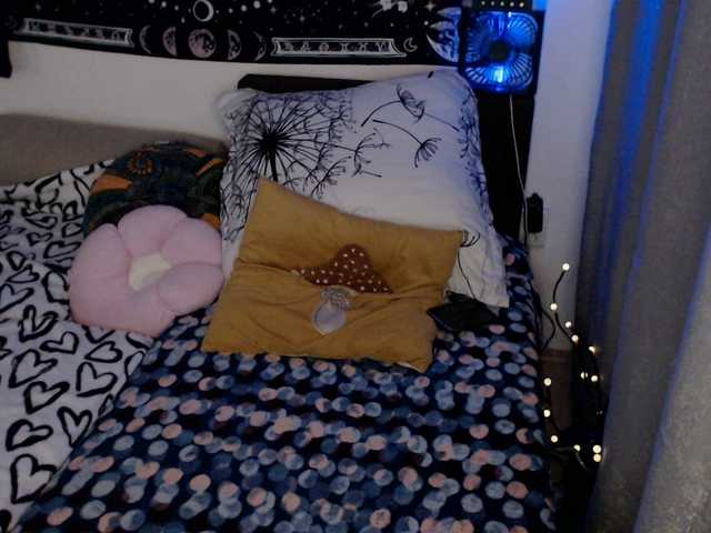 RacyRoby live cam on BongaCams