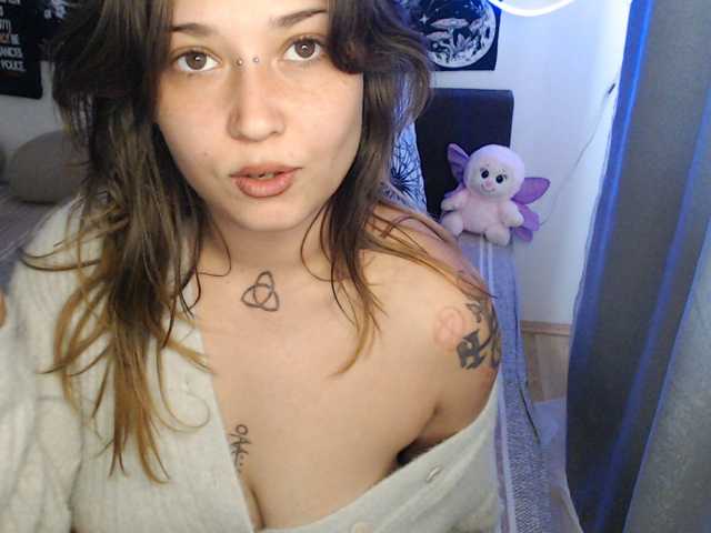 RacyRoby live cam on BongaCams