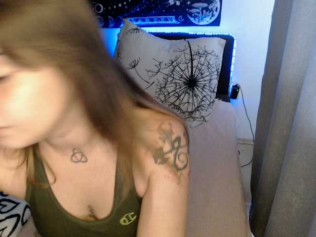 RacyRoby live cam on BongaCams