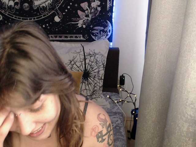 RacyRoby live cam on BongaCams