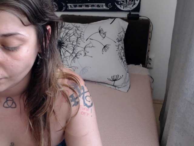 RacyRoby live cam on BongaCams
