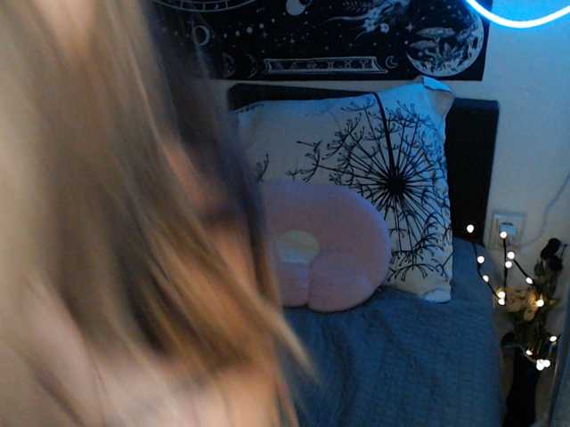 RacyRoby live cam on BongaCams