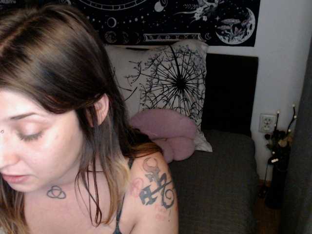 RacyRoby live cam on BongaCams