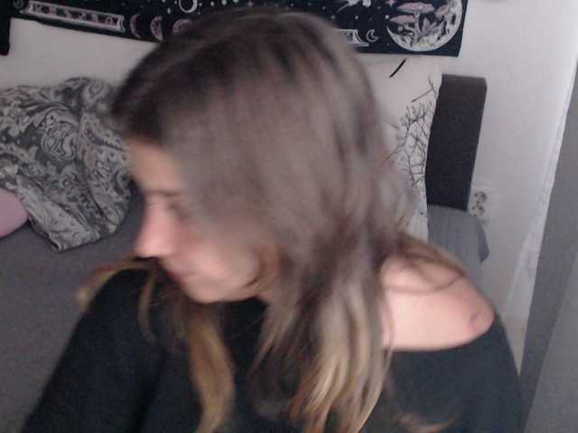 RacyRoby live cam on BongaCams