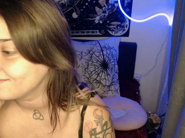 RacyRoby live cam on BongaCams